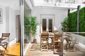 ALTIDO Principe Real 2BR Apt with Terrace nearby Botanical Garden of Lisbon